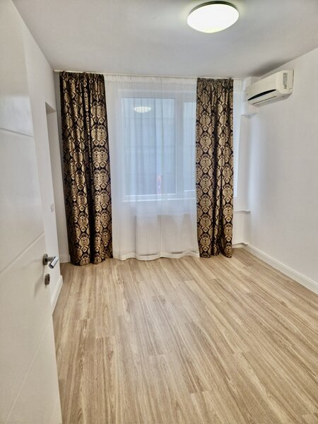 Unirii, Bratianu vizavi Magazinul Cocor/ Comision - 0% /negociabil